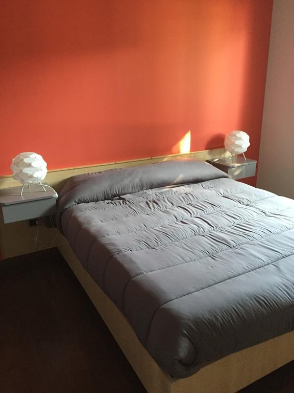 B&B Il Falco Кастел дел Монте Стая снимка